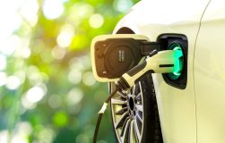 Incentivos para comprar un auto eléctrico en California en 2023