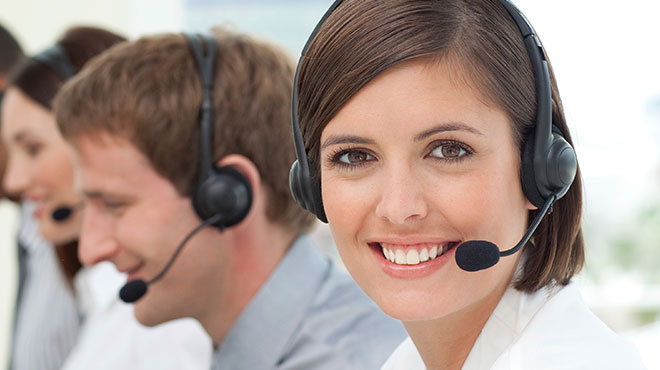 Representantes de Servicio al Cliente de Cost-U-Less
