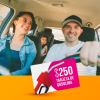 Familia en auto ganando una tarjeta de gasolina de $250 en California