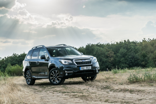 Subaru Forester 2.5I Wilderness color negro